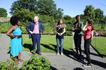 Still of Tim Gunn, Scott Jerell, Leanne Marshall, Korto Momolu and Kenley Collins in Project Runway (2004)