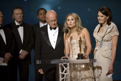 Kim Ledger, Sally Bell and Kate Ledger accept the Oscar® for Best Performance by an Actor in a Supporting Role on behalf of Heather Ledger for 