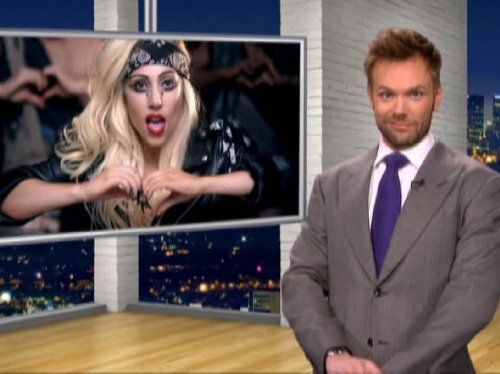 Still of Joel McHale and Lady Gaga in The Soup (2004)