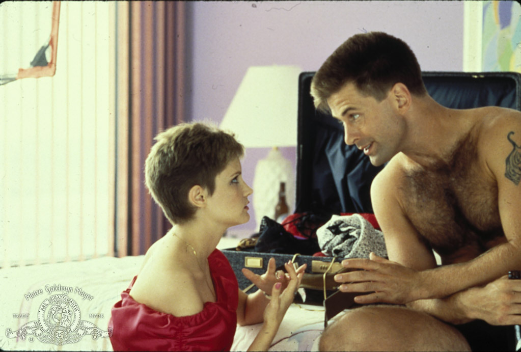 Still of Alec Baldwin and Jennifer Jason Leigh in Miami Blues (1990)