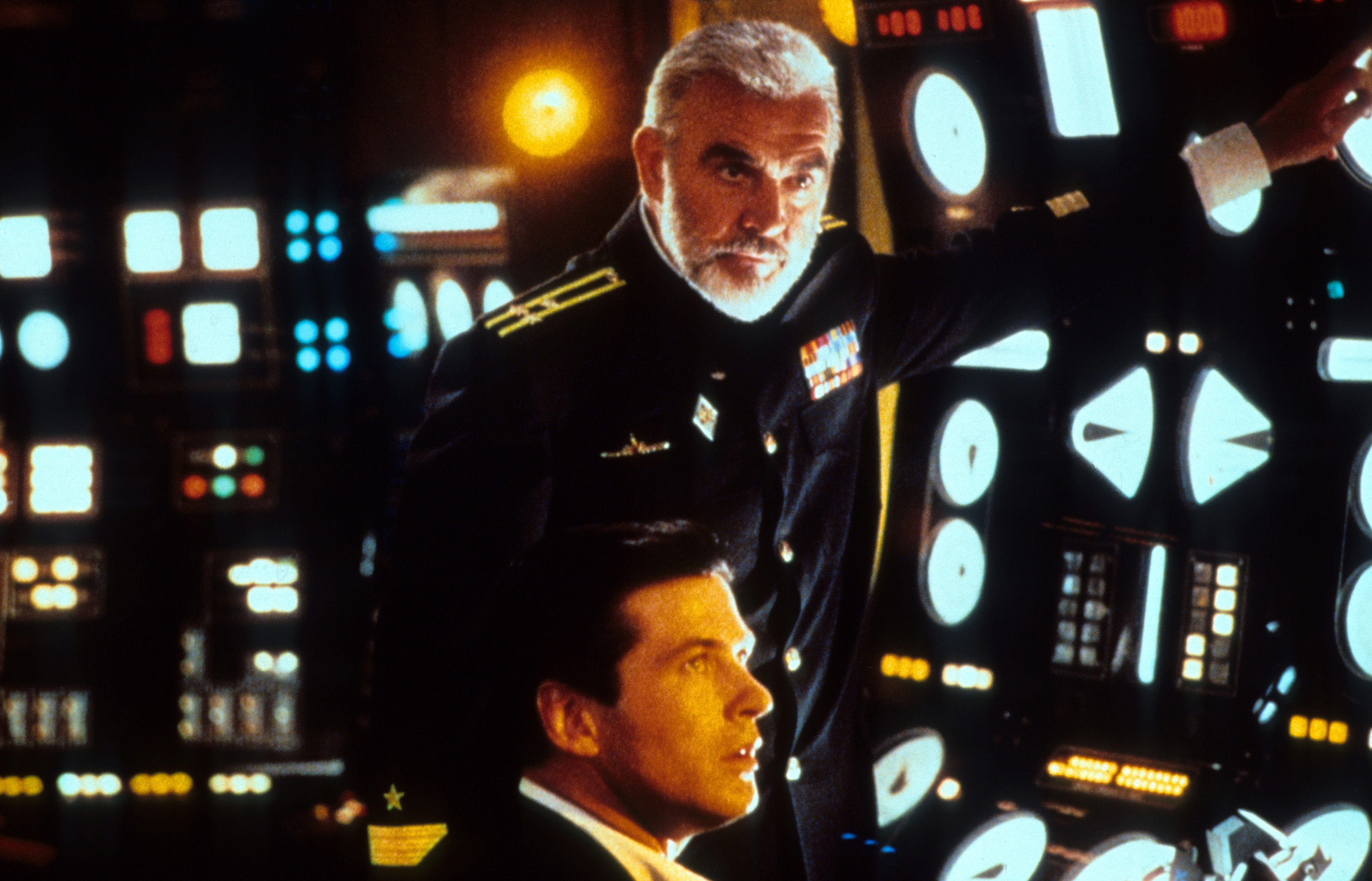 Still of Sean Connery and Alec Baldwin in The Hunt for Red October (1990)