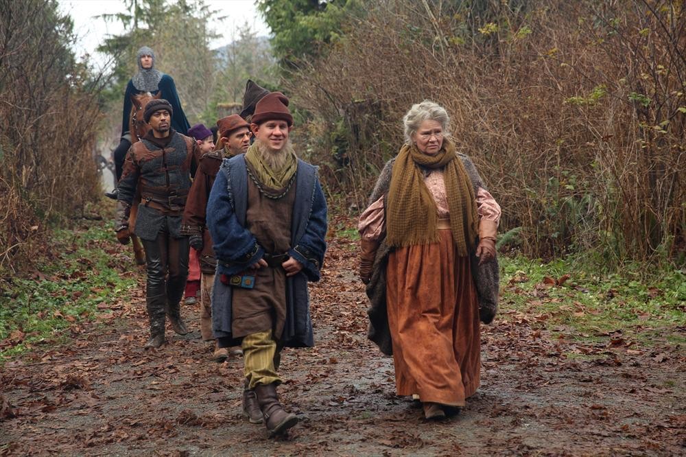 Still of Michael Coleman, Beverley Elliott and Faustino Di Bauda in Once Upon a Time (2011)