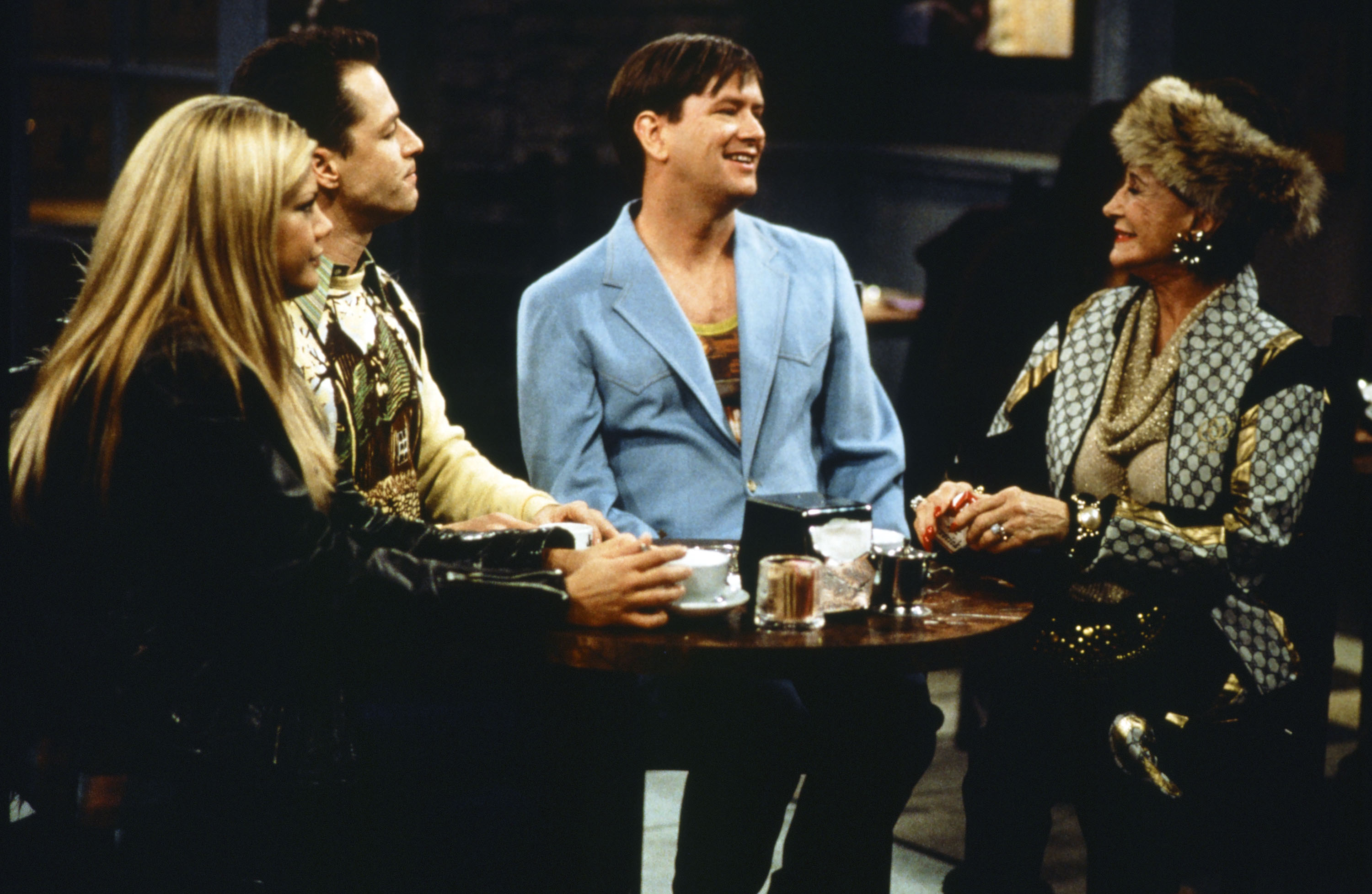 Still of Kristen Johnston, Mark McKinney, French Stewart and Elaine Stritch in Trecias luitas nuo saules (1996)