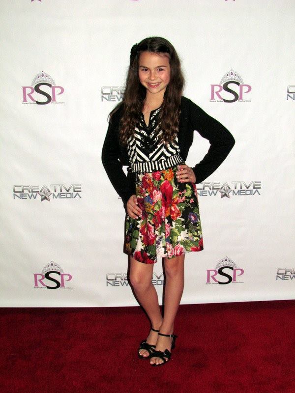 Jacquelyn on red carpet at pre-Oscar Beauty and Style event 2012