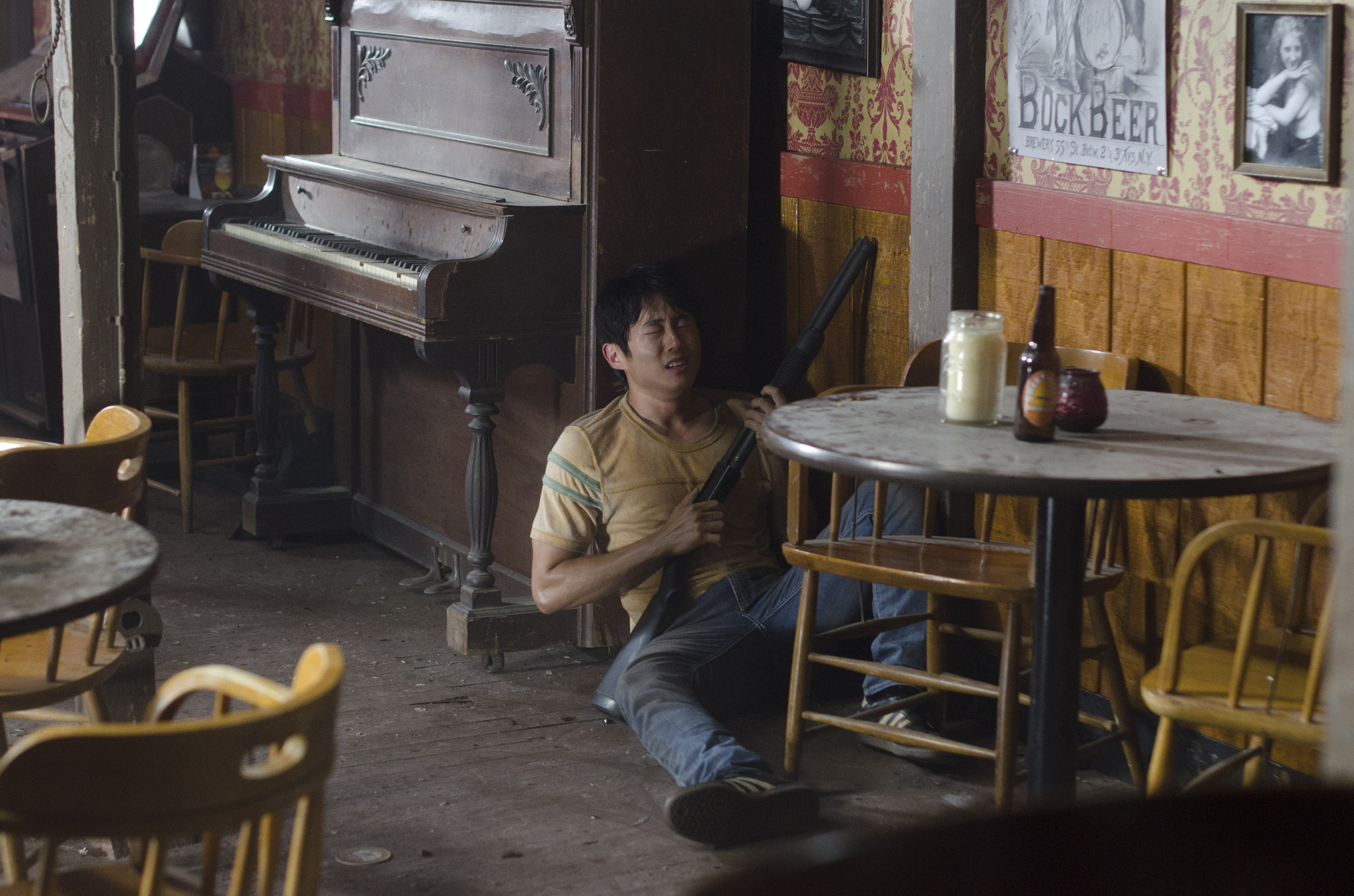 Still of Steven Yeun in Vaiksciojantys negyveliai (2010)