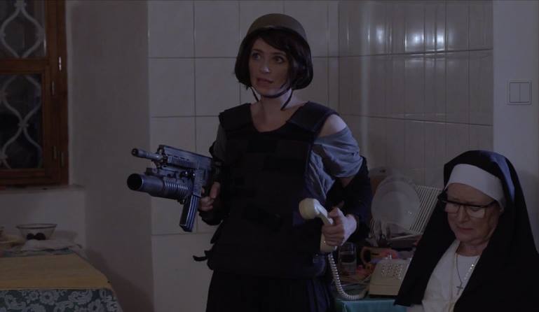 Beate Malkus as Cassandra in the TV Show Clay's POV - film still with Joanna David