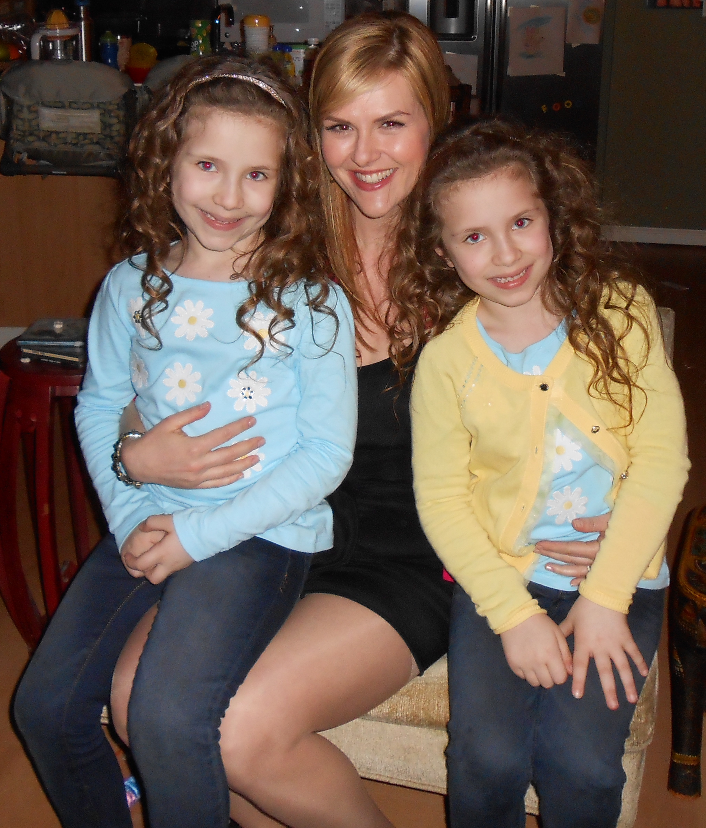 Bianca and Chiara Dambrosio with Sarah Rue on set of Guys with Kids March 2012