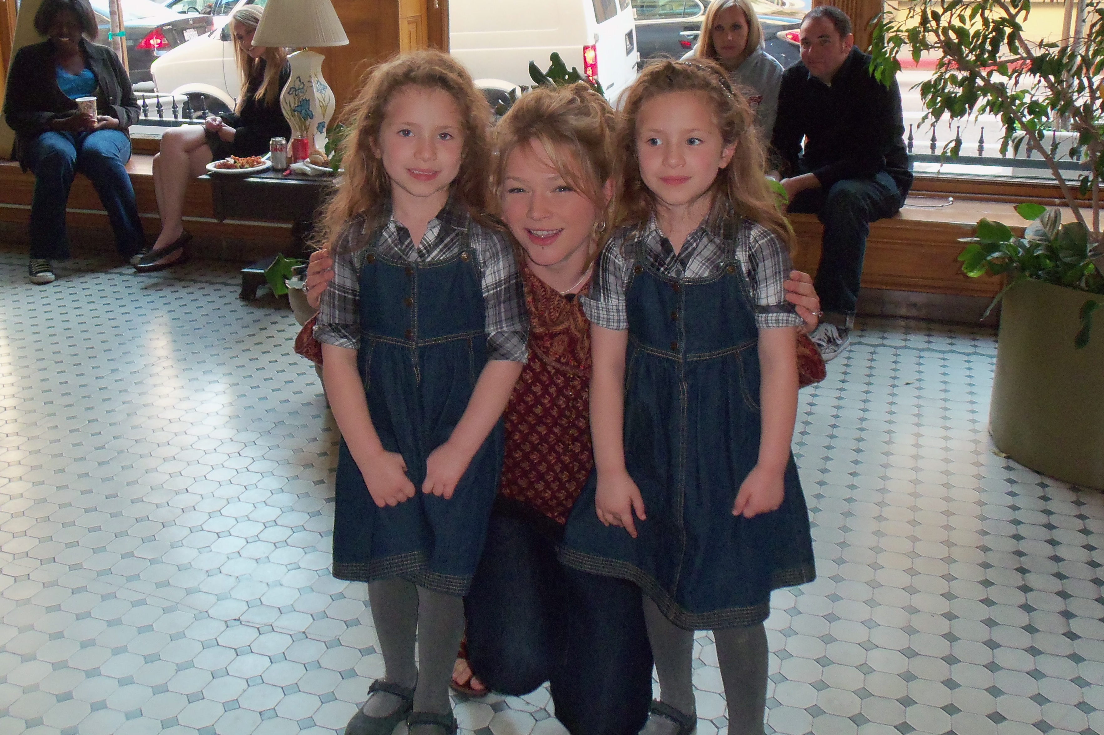 Chiara & Bianca with Crystal Bowersox on set of Crystal's new music video Nov 22 2010
