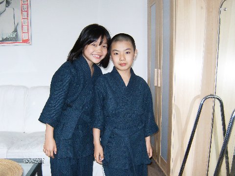 Kylie (Young Kiriko) and Sungwoong Yoon (Young Raizo) on the set of Ninja Assassin.