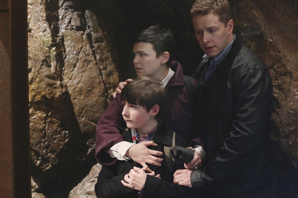 Still of Ginnifer Goodwin, Jared Gilmore and Josh Dallas in Once Upon a Time (2011)