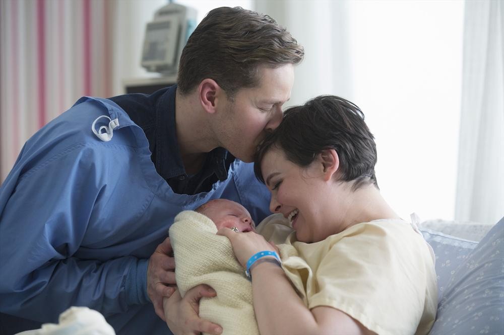 Still of Ginnifer Goodwin and Josh Dallas in Once Upon a Time (2011)