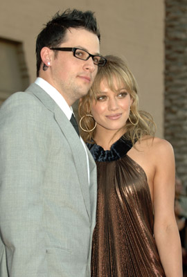 Hilary Duff and Joel Madden at event of 2005 American Music Awards (2005)