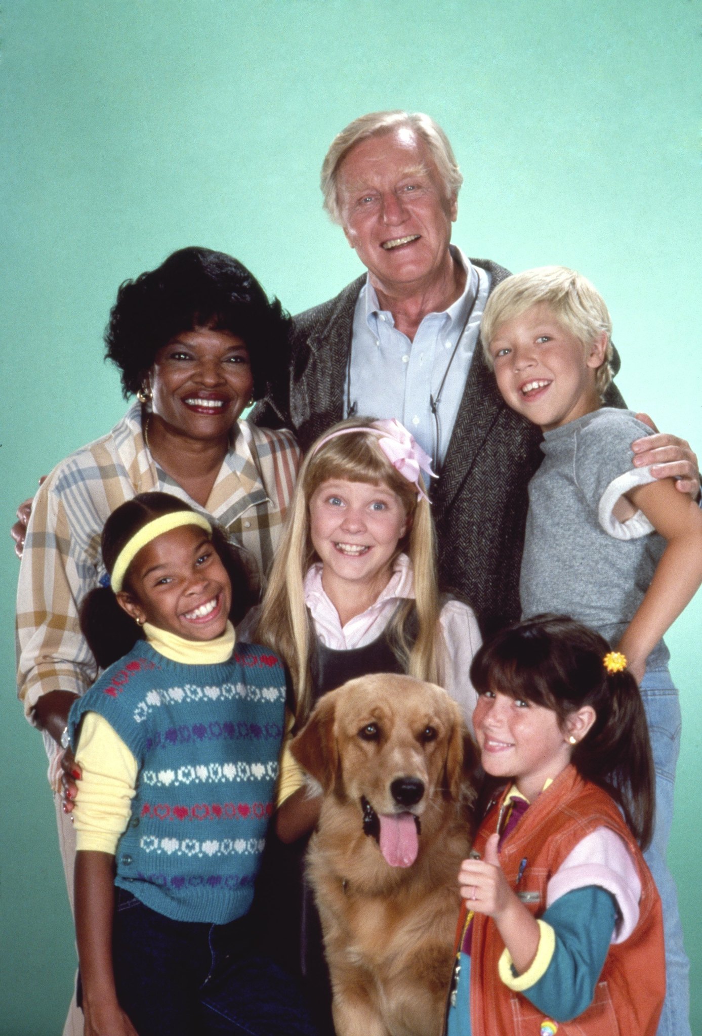 Still of Soleil Moon Frye, Ami Foster, Susie Garrett, George Gaynes, Cherie Johnson and Sandy in Punky Brewster (1984)