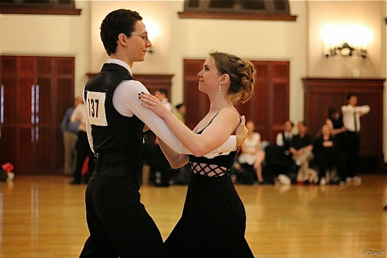Elizabeth & Brian Keyes dominate the Country Western intermediate dance competition at the 2015 Austin Open.
