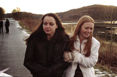 Still of Samantha Morton and Kathleen McDermott in Morvern Callar (2002)