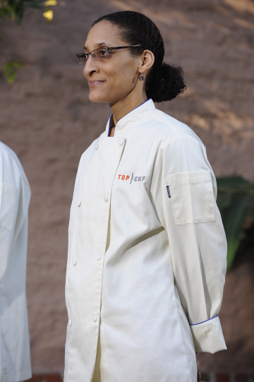 Still of Carla Hall in Top Chef (2006)