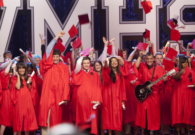 Still of Lea Michele, Naya Rivera, Mark Salling, Cory Monteith, Chris Colfer and Amber Riley in Glee (2009)