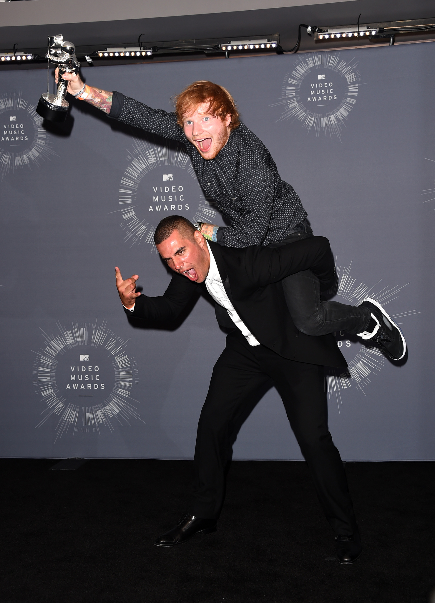 Ed Sheeran and Emil Nava at event of 2014 MTV Video Music Awards (2014)