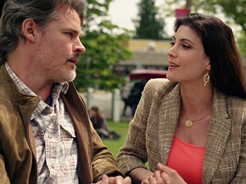 Still of Dylan Neal and Julia Benson in Cedar Cove (2013)