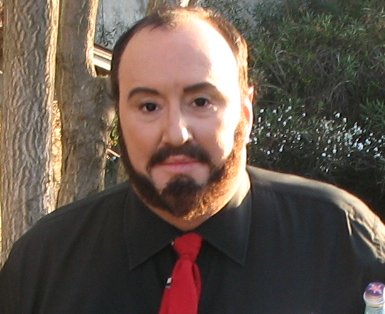 Wally Negrini as Luciano Pavarotti