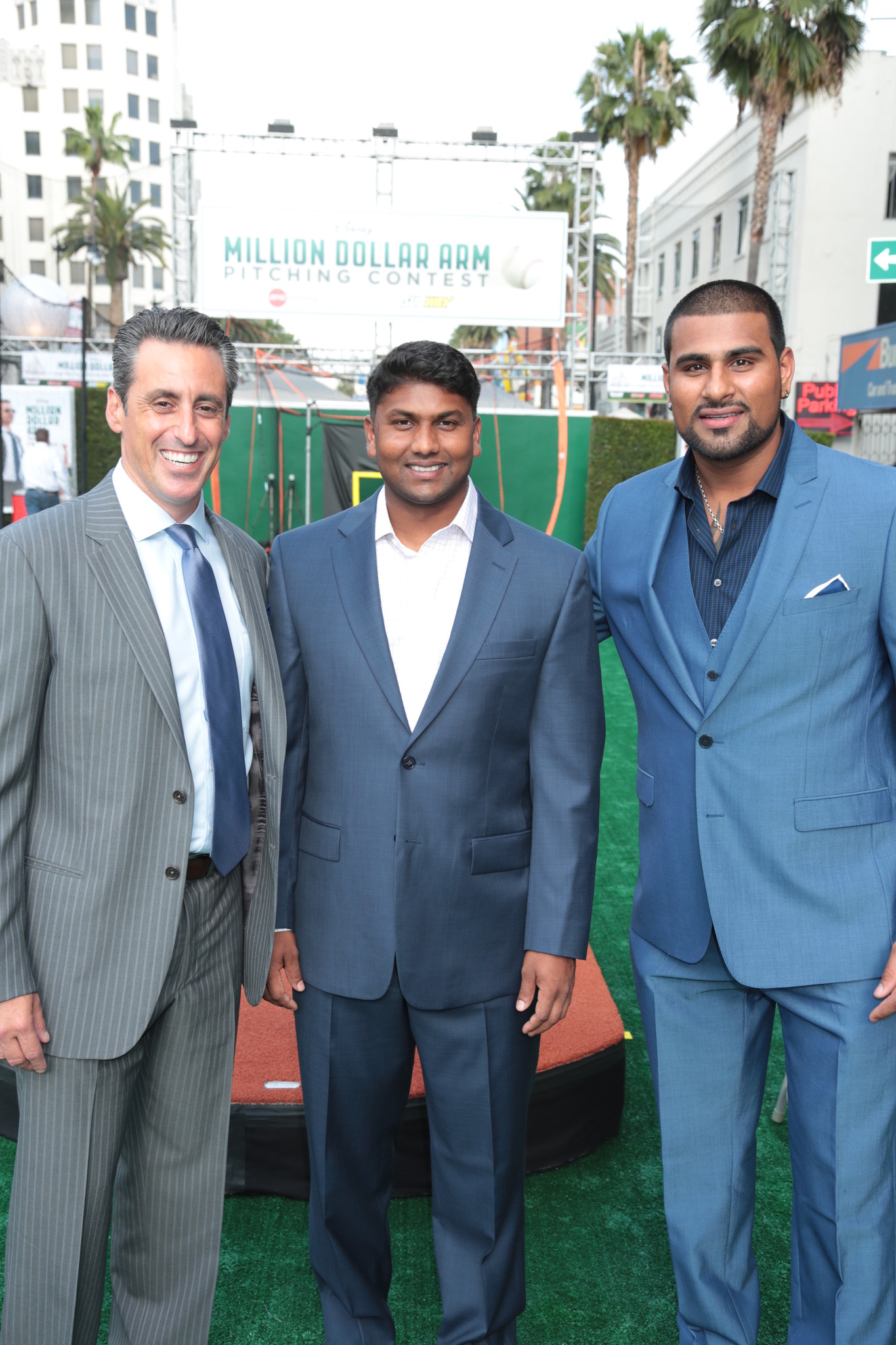 Dinesh Patel and Rinku Singh at event of Million Dollar Arm (2014)