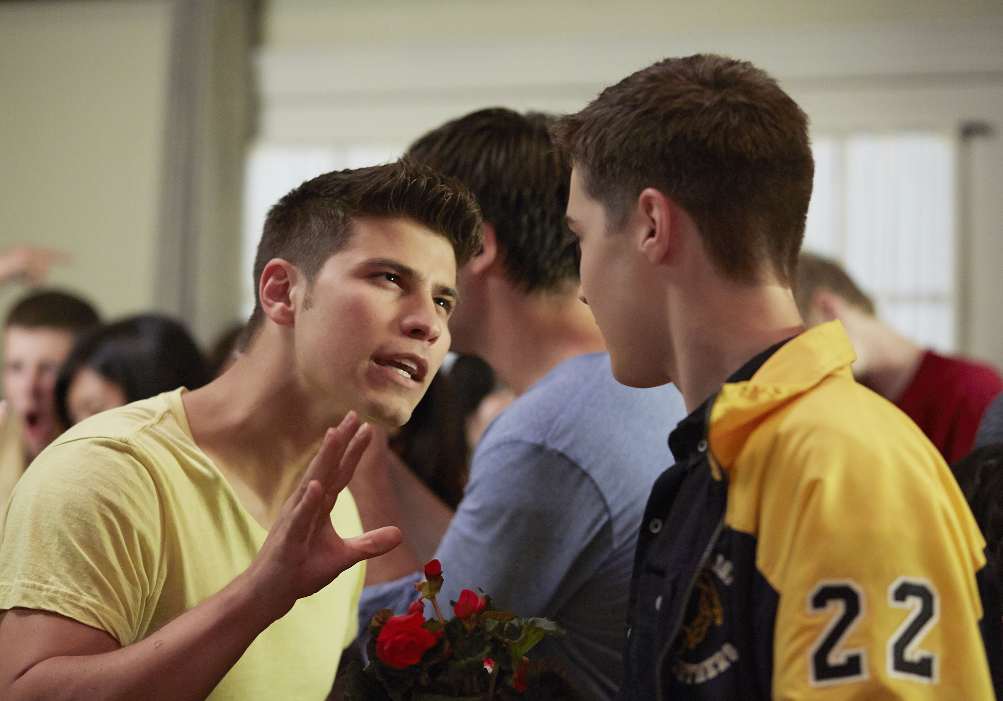 Still of Luke Bilyk and Drew Torres in Degrassi: The Next Generation (2001)