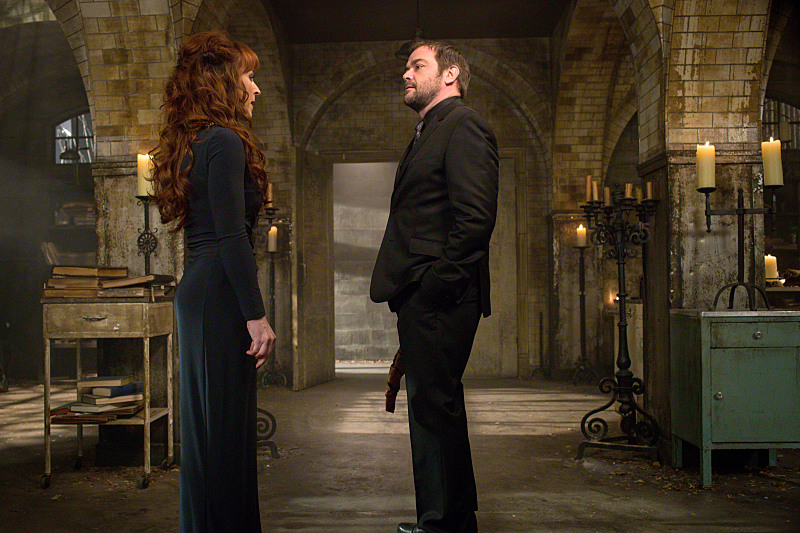 Still of Mark Sheppard and Ruth Connell in Supernatural (2005)