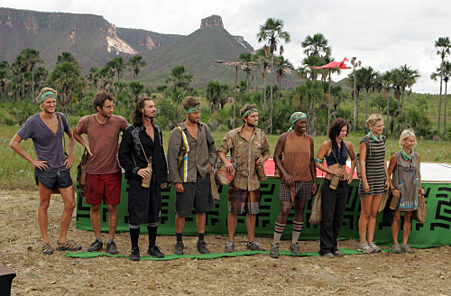 Still of Tamara Johnson, Sierra Reed, Benjamin Wade, James Thomas Jr., Brendan Synnott, Erinn Lobdell, Debra Beebe, Stephen Fishbach and Tyson Apostol in Survivor (2000)