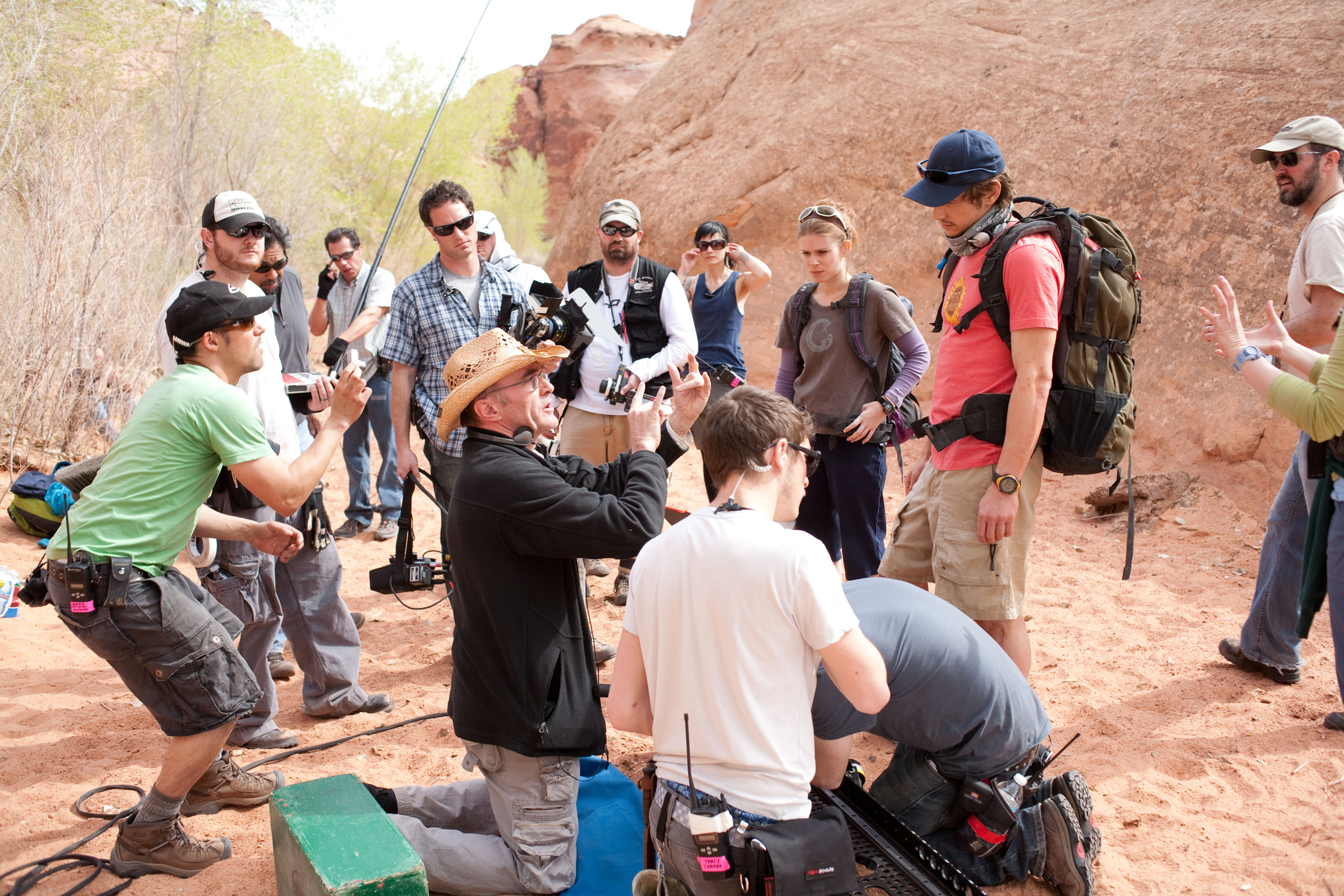 Still of Danny Boyle, James Franco and Kate Mara in 127 valandos (2010)