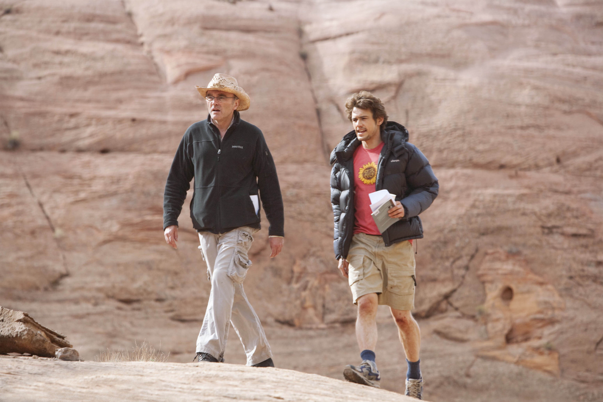 Still of Danny Boyle and James Franco in 127 valandos (2010)