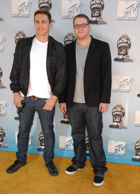 James Franco and Seth Rogen at event of 2008 MTV Movie Awards (2008)