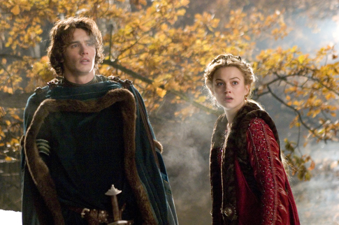 Still of James Franco and Sophia Myles in Tristan + Isolde (2006)