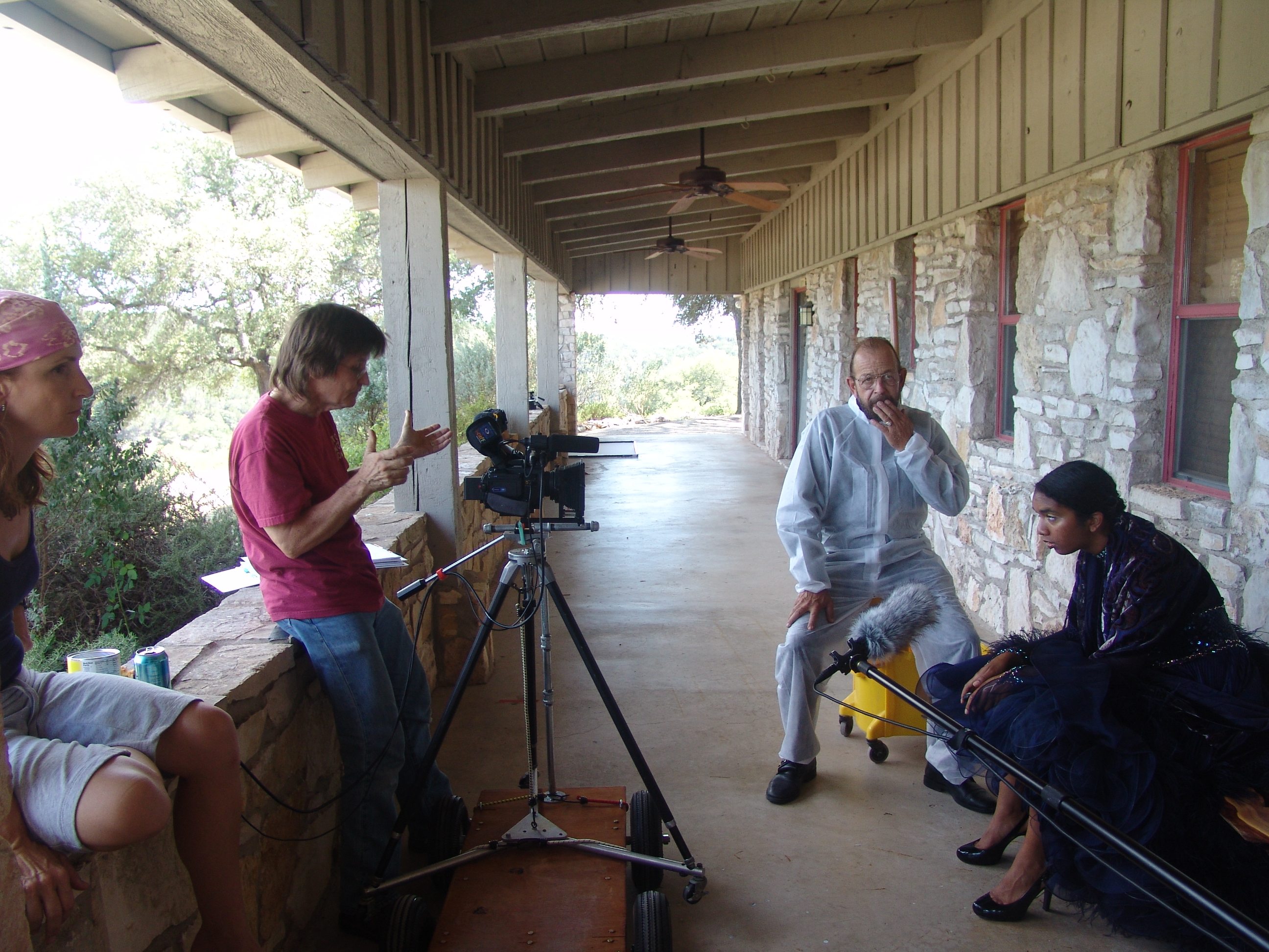 Rodger Marion discussing a scene with John Daws and Paloma Bermudez