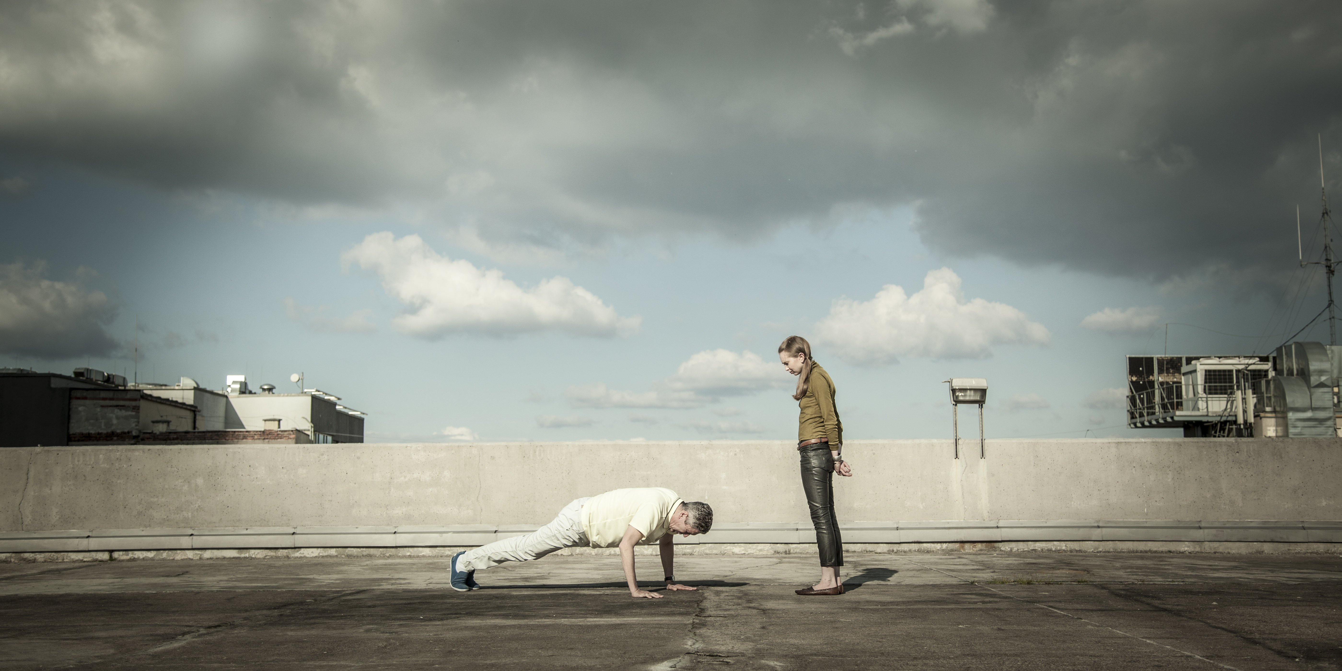 Still of Andrzej Zielinski and Justyna Wasilewska in Kebab i horoskop (2014)