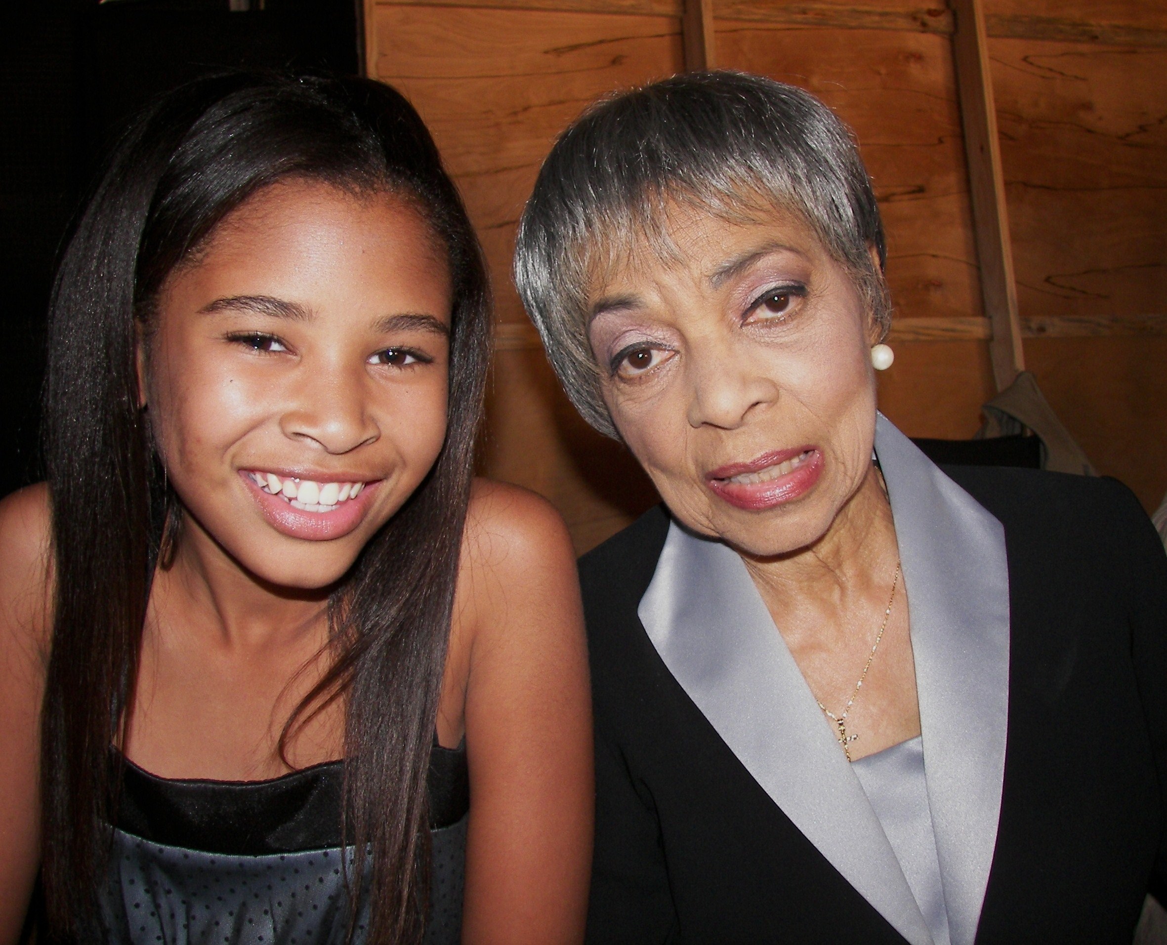 Taylor Faye and the trailblazing legendary Mrs. Ruby Dee on the set of Video Girl 2009