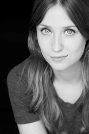 Lily Loveless Headshot