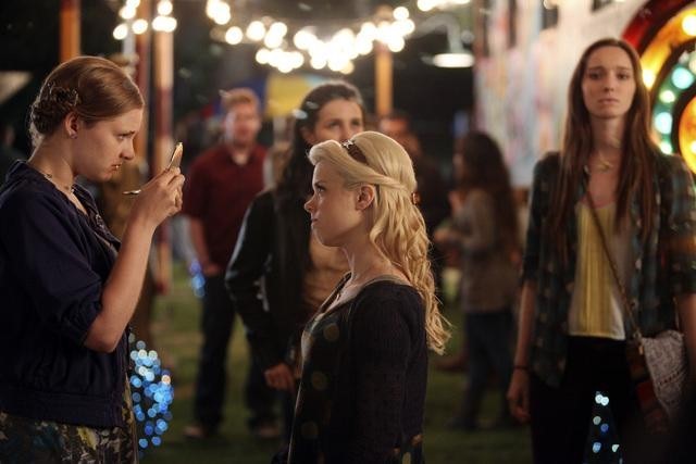 Still of Kaitlyn Jenkins and Bailey De Young in Bunheads (2012)