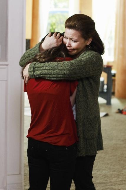 Still of Justina Machado and Daniela Bobadilla in Nusivylusios namu seimininkes (2004)