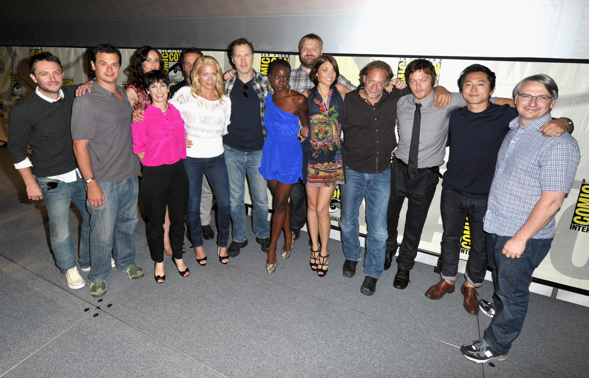 Norman Reedus, Chris Hardwick, Laurie Holden, Andrew Lincoln, David Morrissey, Greg Nicotero, Sarah Wayne Callies, Glen Mazzara, Lauren Cohan, Danai Gurira, David Alpert, Robert Kirkman and Steven Yeun at event of Vaiksciojantys negyveliai (2010)