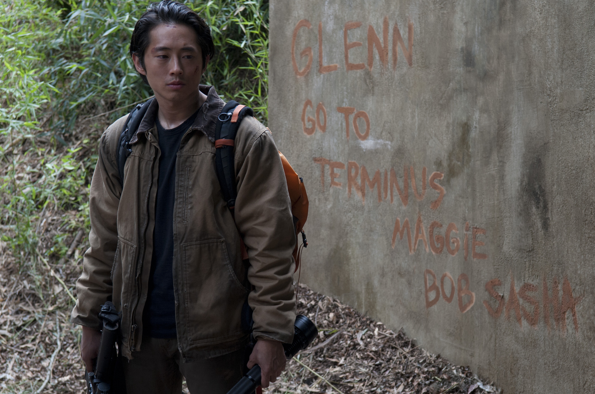 Still of Steven Yeun in Vaiksciojantys negyveliai: Us (2014)