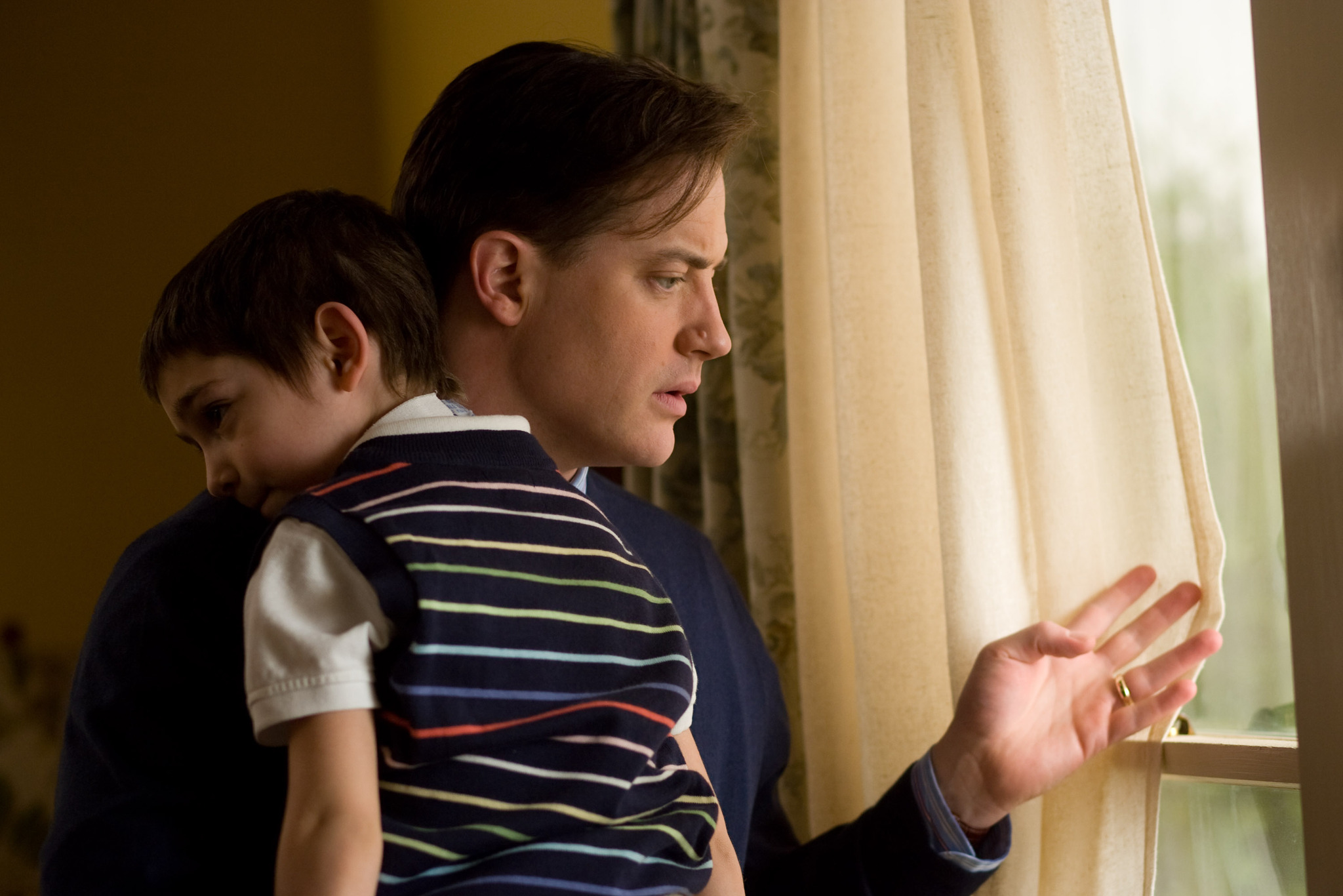 Still of Brendan Fraser and Diego Velazquez in Krastutines priemones (2010)