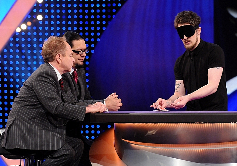 Still of Penn Jillette and Teller in Penn & Teller: Fool Us (2010)