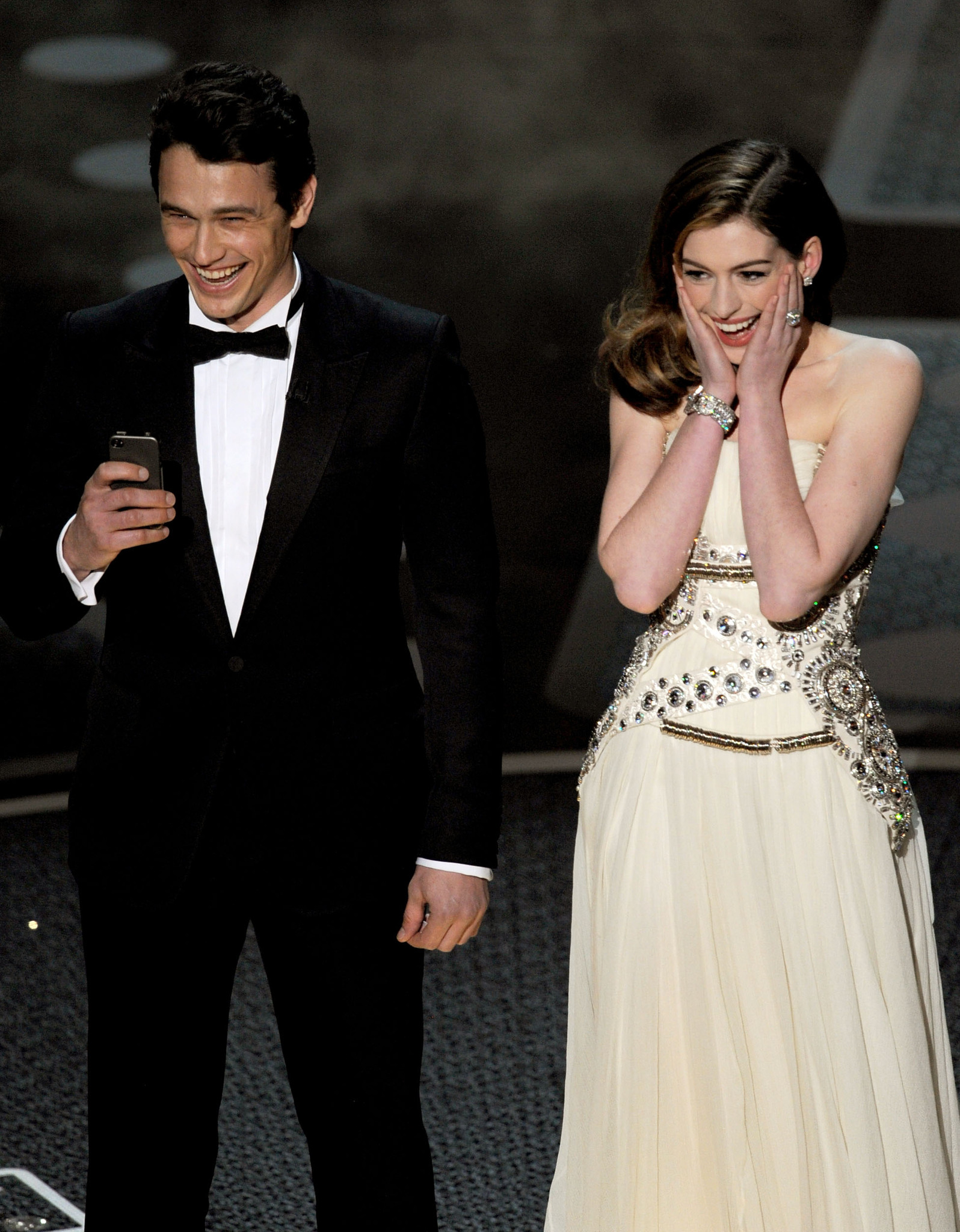 Anne Hathaway and James Franco