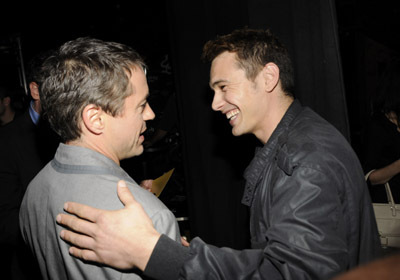 Robert Downey Jr. and James Franco at event of 2008 MTV Movie Awards (2008)