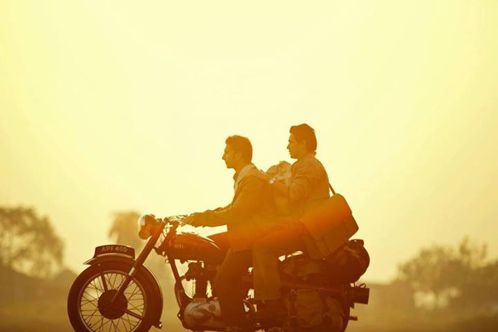 Still of Dibyendu Bhattacharya and Ranveer Singh in Lootera (2013)