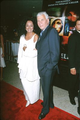 Diana Ross at event of The Cell (2000)