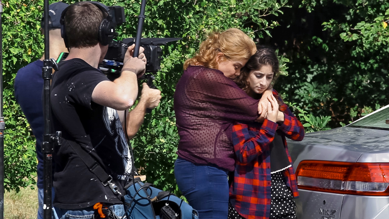 Victoria Negri as Vicki with Catherine Curtin as Deanne on set of Gold Star