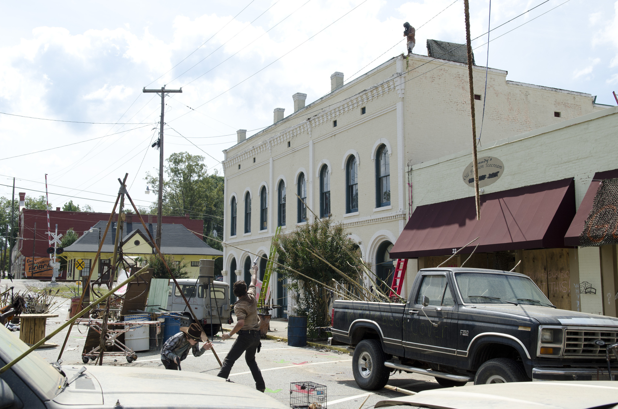 Still of Chandler Riggs in Vaiksciojantys negyveliai (2010)