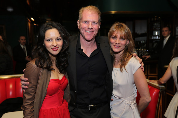 The Americans Premiere Annet Mahendru, Noah Emmerich