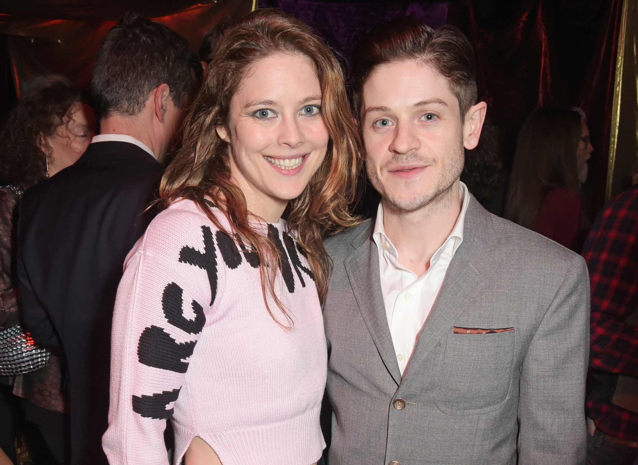 Zoe Grisedale and Iwan Rheon at event of Sostu karai (2011)